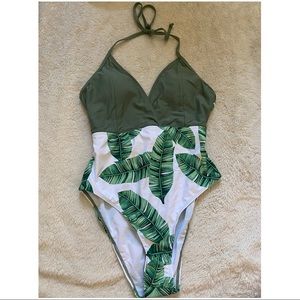 SHEIN bathing Suit Tropical Print